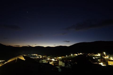Destino starlight Valle de Alcudia y Sierra Madrona: Astroturismo- Experimentos de astronomia